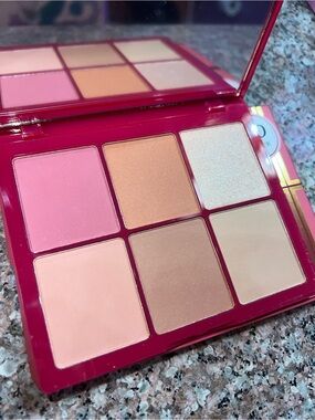 Laura Geller Blush & Glow Palette — Pink, Peach, Champagne, Tan